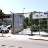 Nato come Quarto Istituto Commerciale nei piani superiori del Marconi, mantenne questa intitolazione fino al 1981, quando l'istituto venne trasferito nel neonato Polivalente assumendo il nome del parlamentare barese Vito Vittorio Lenoci